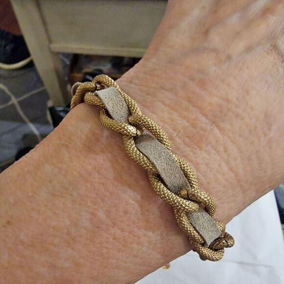 #Sabika Spring 2021 Soft Focus #Leatherette Chain Link Bracelet - Picture 4 of 5